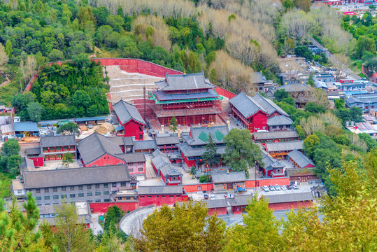 中国山西忻州五台山殊像寺全景