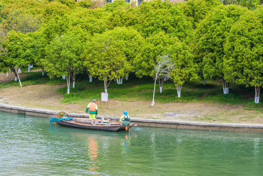 河道清洁工