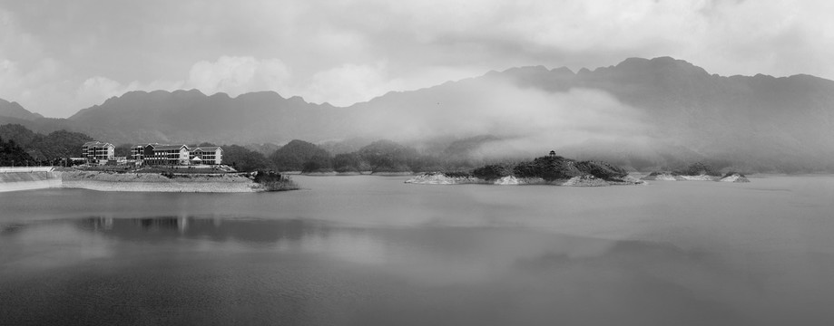 水墨山水风景画