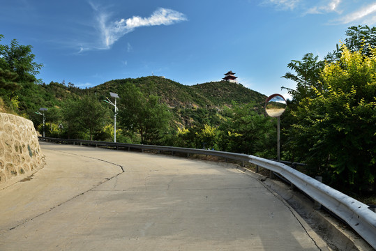 河北省石家庄鹿泉区西山森林公园