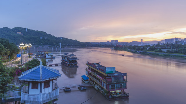 清晨朝霞三江汇流自然景观