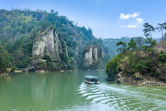 绍兴新昌天烛仙境天烛湖风光