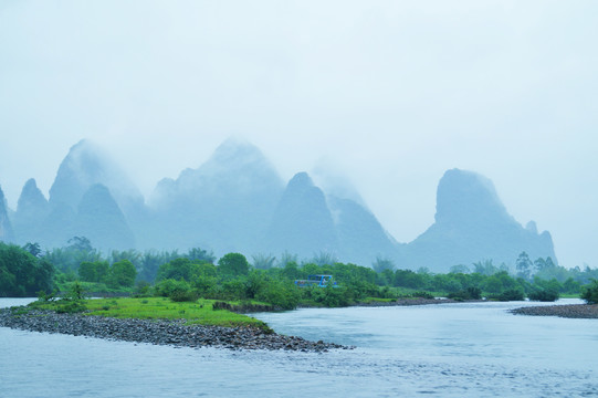 烟雨桂林兴坪风光