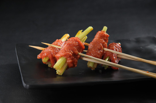 芹菜牛肉串