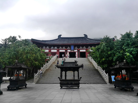 南山寺兜率内院