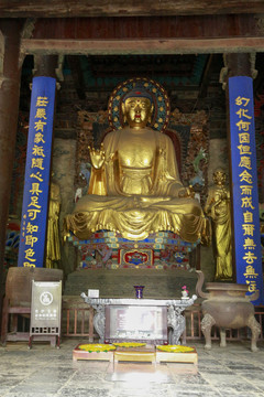 隆兴寺佛像