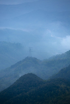 黛色远山