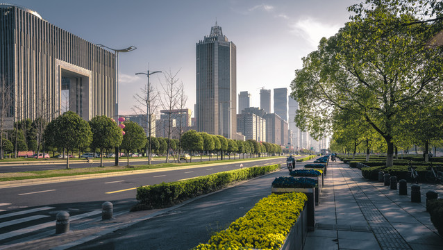 南京江东中路街景