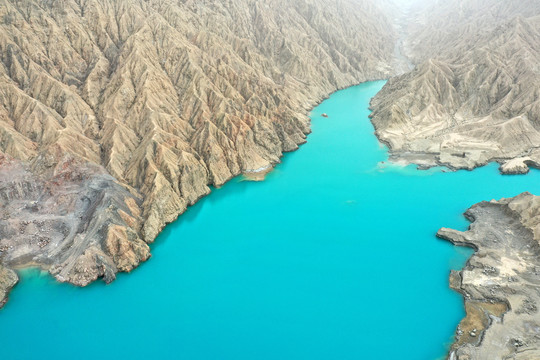 新疆若羌河水库