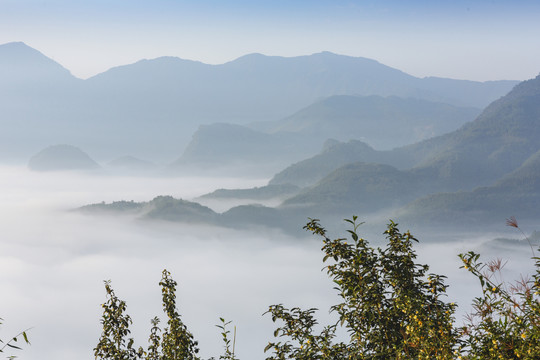 云海云雾水墨群山