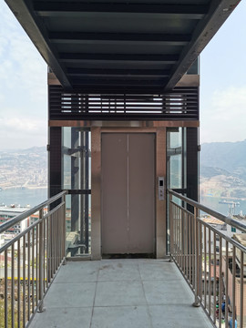 重庆巫山旧房改造之户外电梯