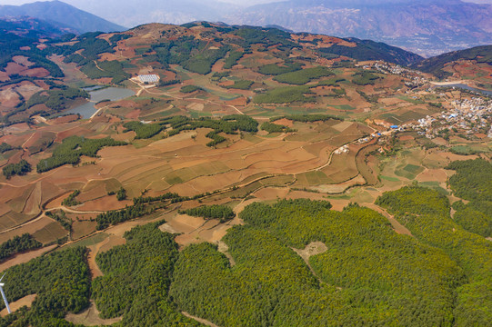 航拍云南大理山区风貌