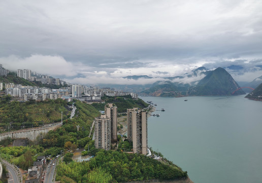 重庆市巫山县城江景房