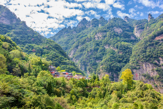 中国湖北十堰武当山琼台中观