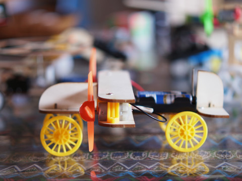 创意小发明手工飞机玩具