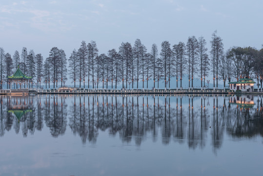 中国湖北武汉东湖碧潭观鱼风景区