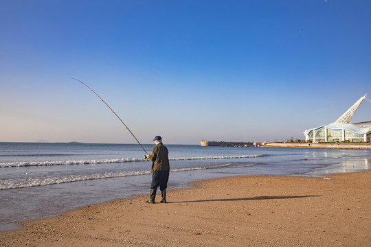 青岛石老人海水浴场