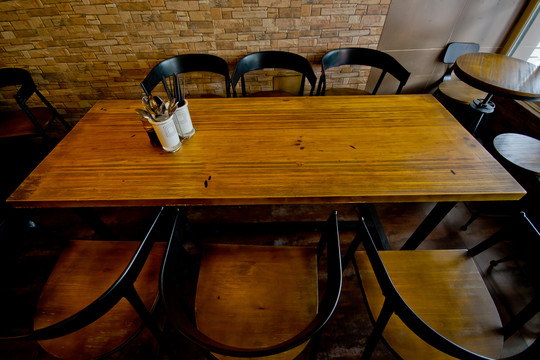 原木工业风餐桌