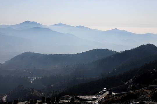 山东临沂蒙山晨雾