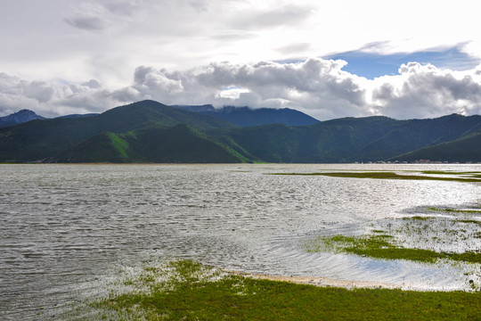 湖光山色素材