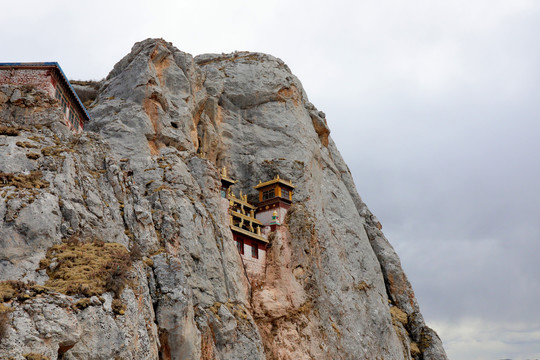 青海玉树囊谦才角寺才久寺拉佐宫