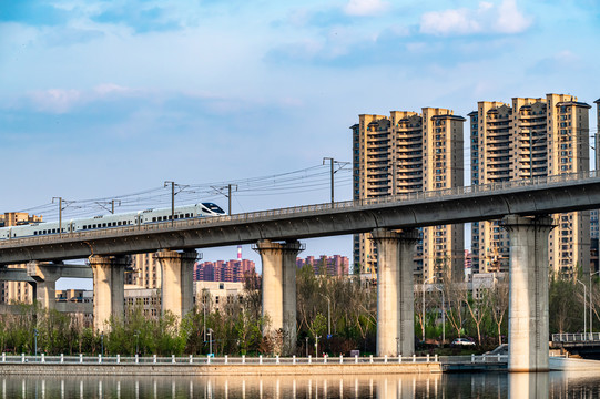 城市与高铁