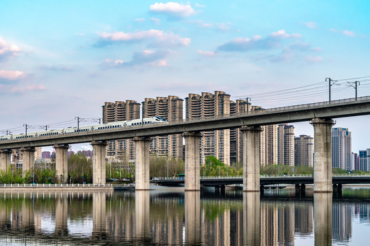 城市与高铁