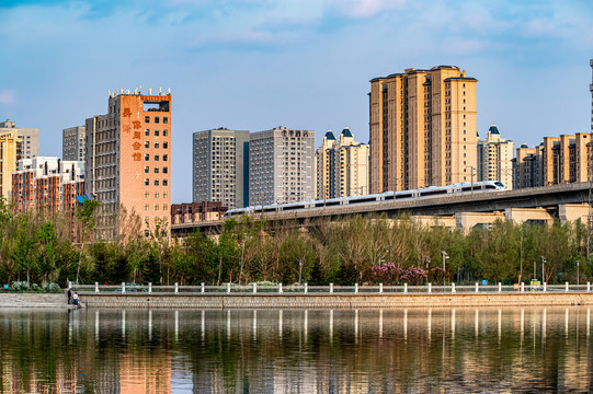 城市与高铁