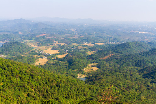 防城港望州顶群山风光