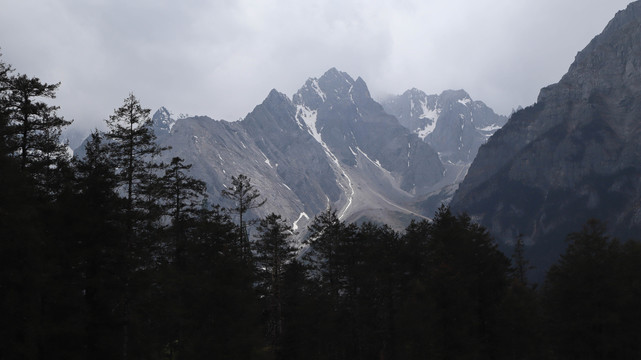 玉龙雪山