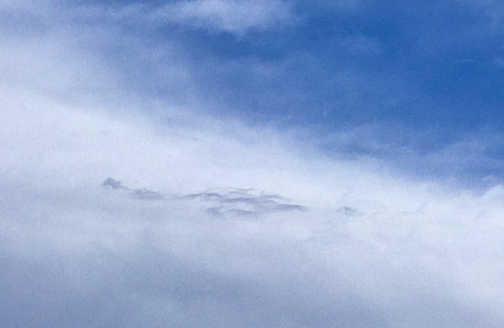 拉萨布达拉宫的蓝天白云