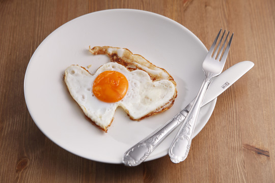 心形煎蛋浪漫早餐