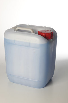 蓝色液体塑料容器