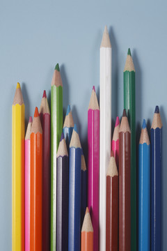 一束彩色铅笔