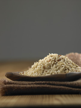 木碗糙米