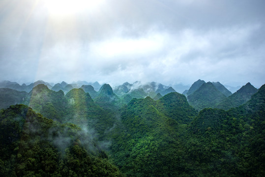 中国马山弄拉