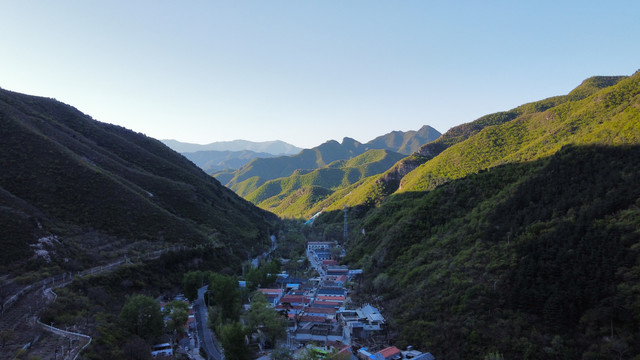 山区小镇新农村