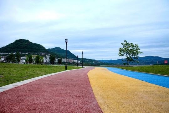 彩虹公园道路