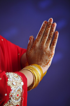 印度妇女祈祷