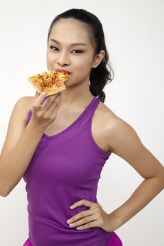 喜欢吃比萨饼的中国女人