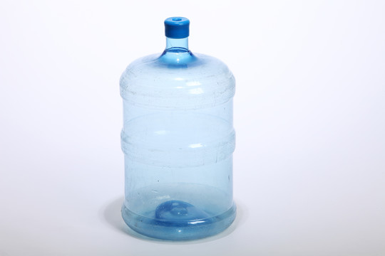 白色的水瓶