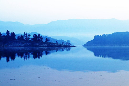 水墨山水