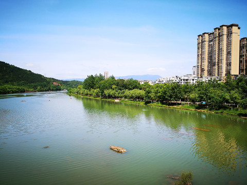 水边城市