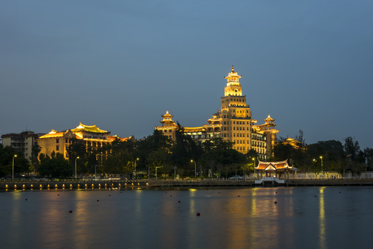 厦门集美龙舟池夜景