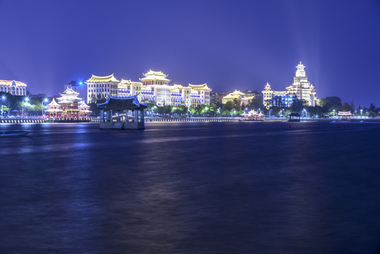 厦门集美龙舟池夜景