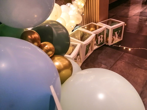 生日宴会的气球
