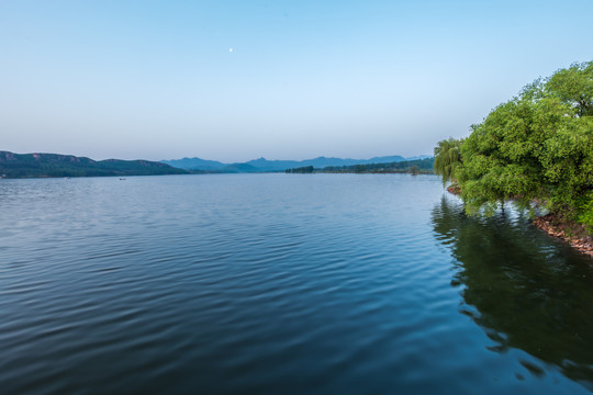 河南省遂平县狮象湖风光