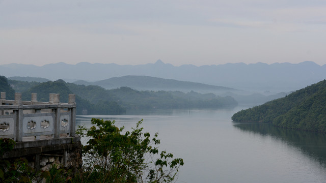 清江风光