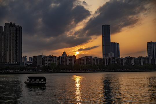 城市夕阳风景