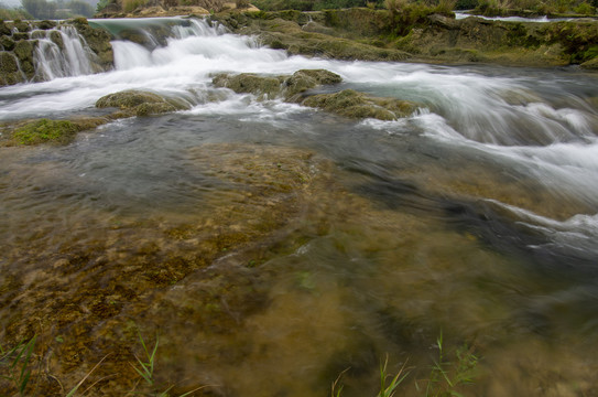 小溪小河流水图片